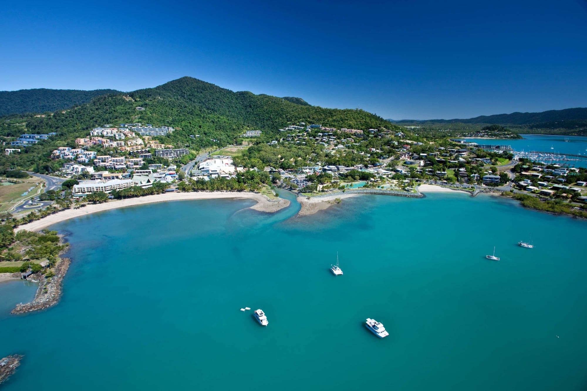 Airlie queensland whitsundays whitsunday mackay movers impacted warmth resuming