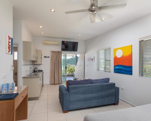 airlie-beach-studio-apartments (15)